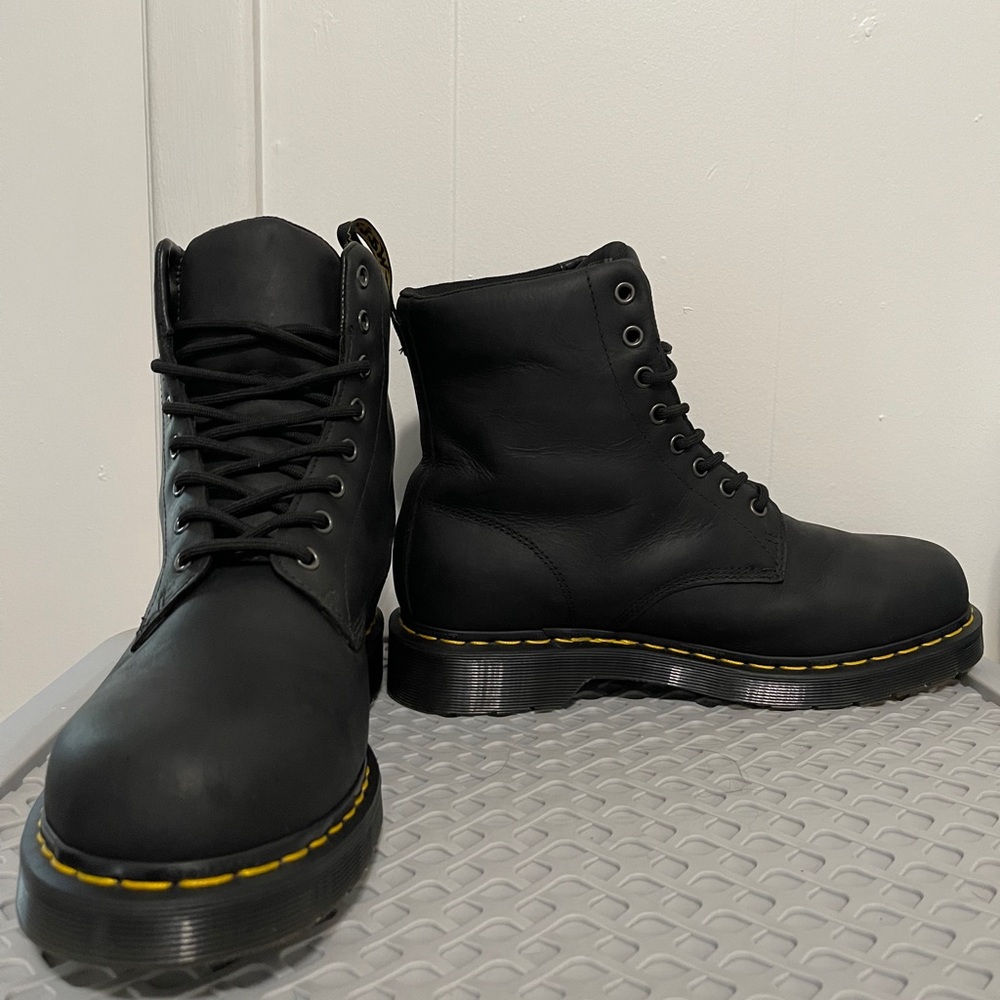 Doc Martins mens 10 waterproof edition